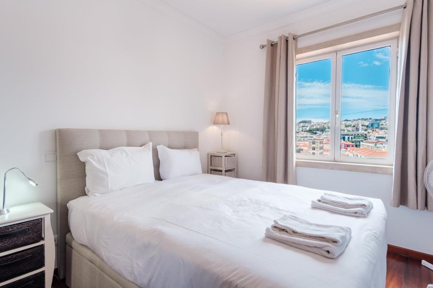 Guestready - Sao Tiago In Old Town Apartment ฟุงชาล ภายนอก รูปภาพ