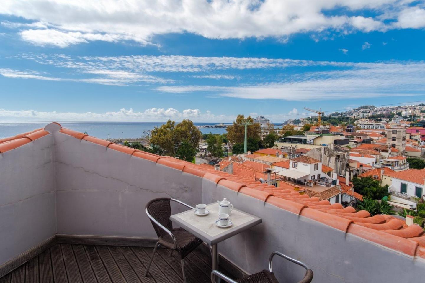 Guestready - Sao Tiago In Old Town Apartment ฟุงชาล ภายนอก รูปภาพ