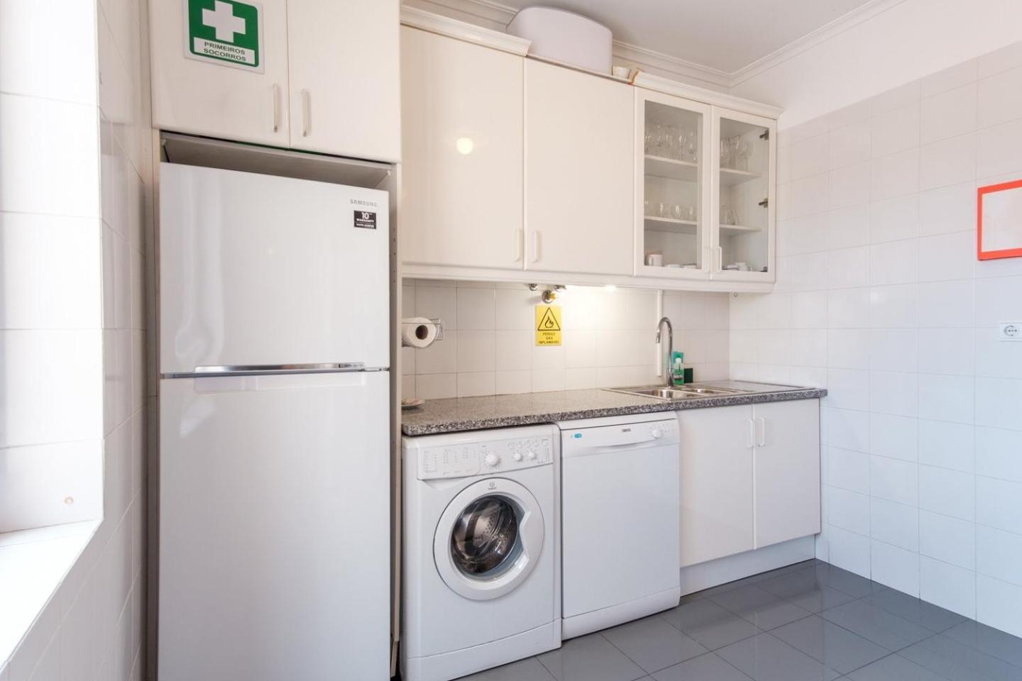 Guestready - Sao Tiago In Old Town Apartment ฟุงชาล ภายนอก รูปภาพ