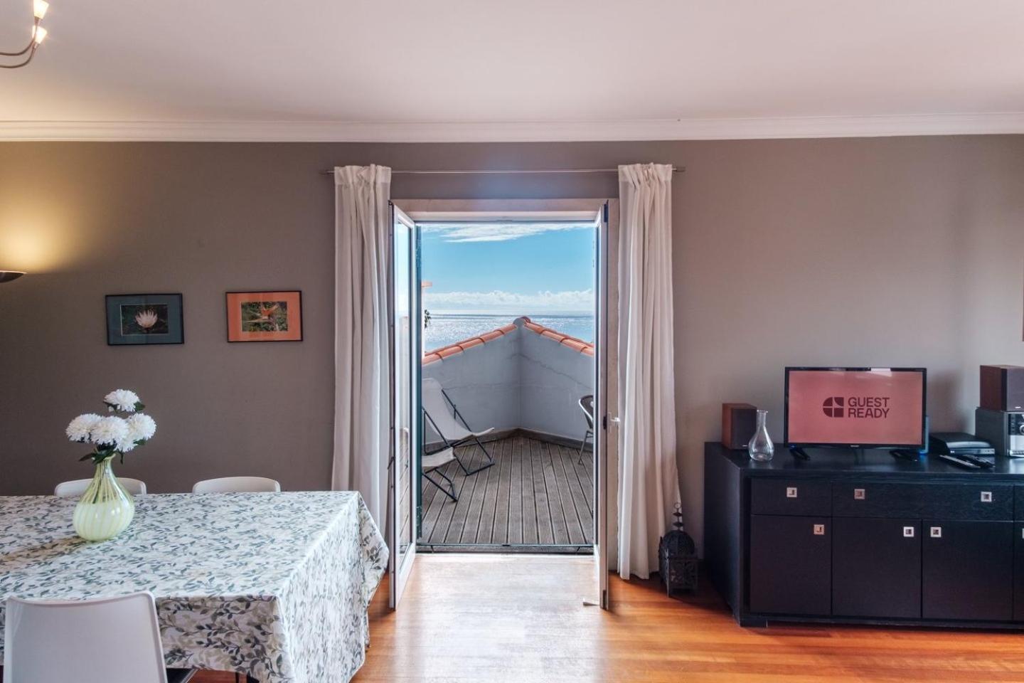 Guestready - Sao Tiago In Old Town Apartment ฟุงชาล ภายนอก รูปภาพ